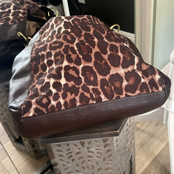 1 hour sale. COACH, leopard print canvas & brown leather bag, like new - Picture 9 of 9